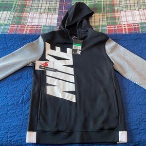 Boys Nike Hoodie.  NWT.  Black and Grey size XL.